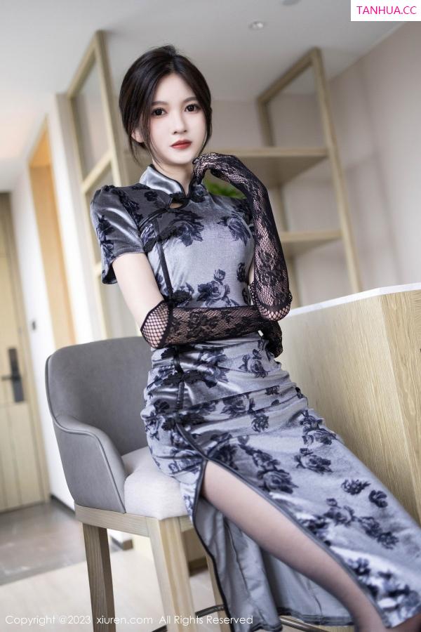 程程程  [XiuRen]高清写真图 2023.07.17 No.7089 程程程- 两套服饰第2张图片